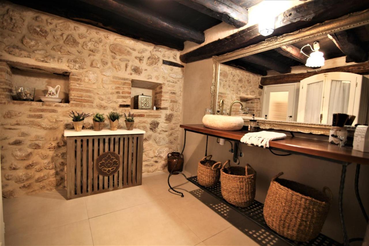 Wabisabi Townhouse Villa Montejo de la Vega de la Serrezuela Exterior photo